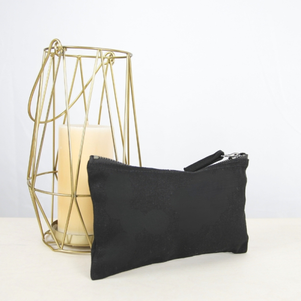 Trousse personnalisée 20x12 noire personnalisable en France par Sacpub grossiste objet pub express