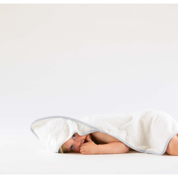 SORTIE-DE-BAIN-BÉBÉ-imprimé-en-France-par-Sacpub-spécialiste-du-textile-publicitaire